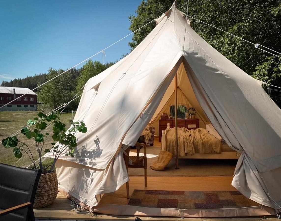Idyllisk Glamping Rett Ved Elven Hotell Skien Eksteriør bilde