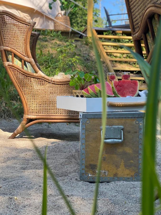 Idyllisk Glamping Rett Ved Elven Hotell Skien Eksteriør bilde